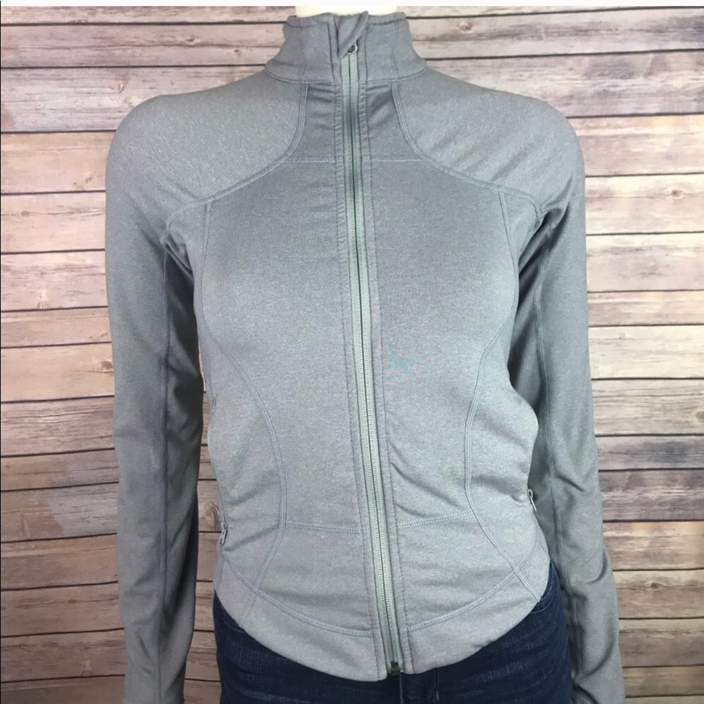 Lululemon long-sleeved jacket